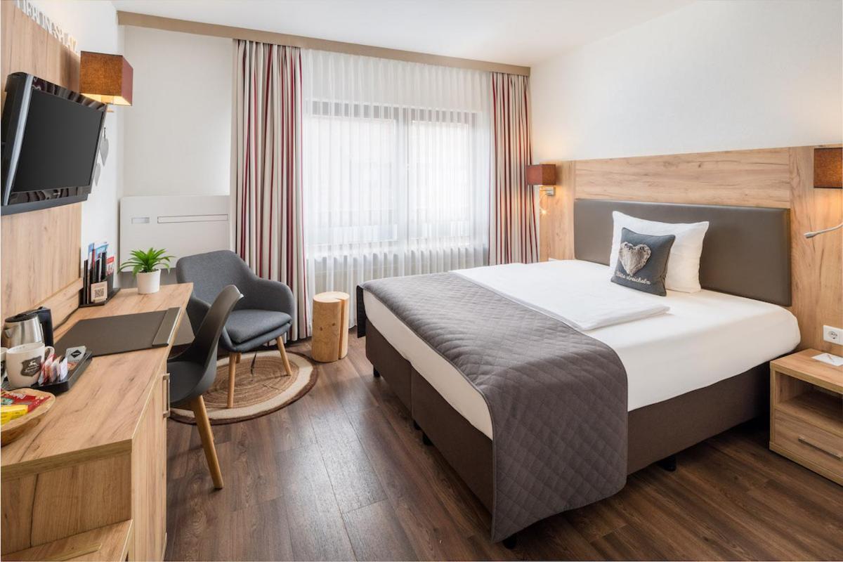Neo Hotel Linde Esslingen Esslingen am Neckar Eksteriør bilde